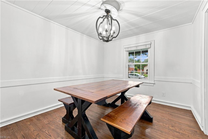 Photo 5 of 30 residential for sale in Virginia Beach virginia
