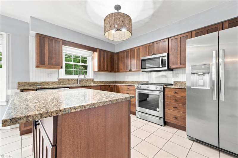Photo 7 of 30 residential for sale in Virginia Beach virginia