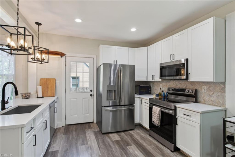 Photo 17 of 46 residential for sale in Norfolk virginia