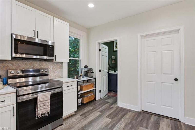 Photo 18 of 46 residential for sale in Norfolk virginia