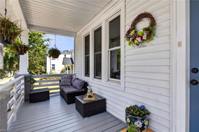 Photo 2 of 46 residential for sale in Norfolk virginia