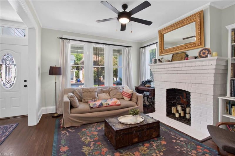 Photo 7 of 46 residential for sale in Norfolk virginia