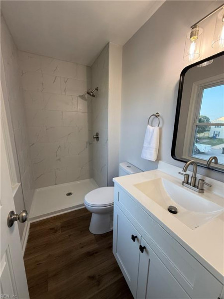 Photo 14 of 18 residential for sale in Virginia Beach virginia