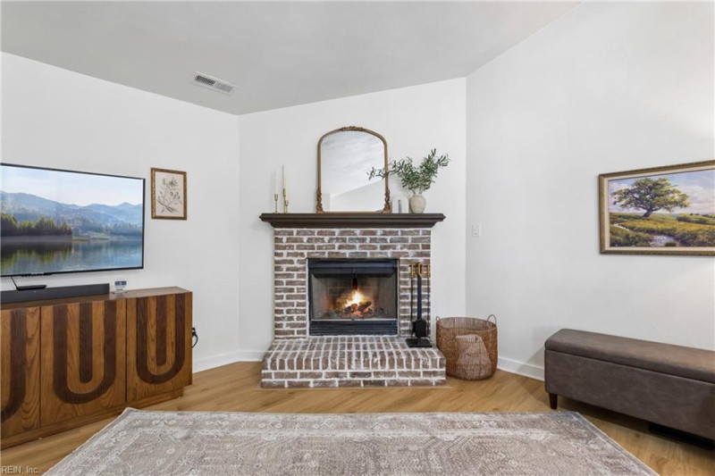Photo 13 of 50 residential for sale in Virginia Beach virginia