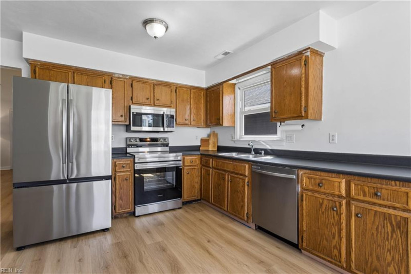 Photo 18 of 50 residential for sale in Virginia Beach virginia