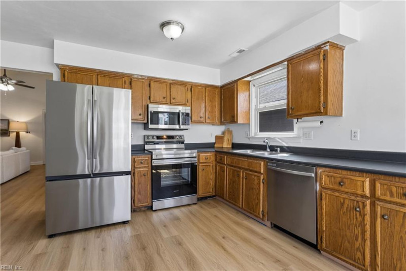 Photo 19 of 50 residential for sale in Virginia Beach virginia