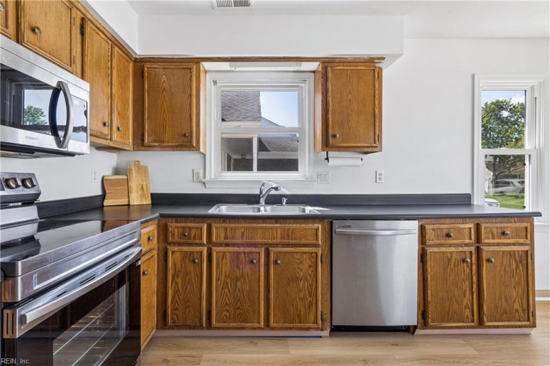 Photo 20 of 50 residential for sale in Virginia Beach virginia