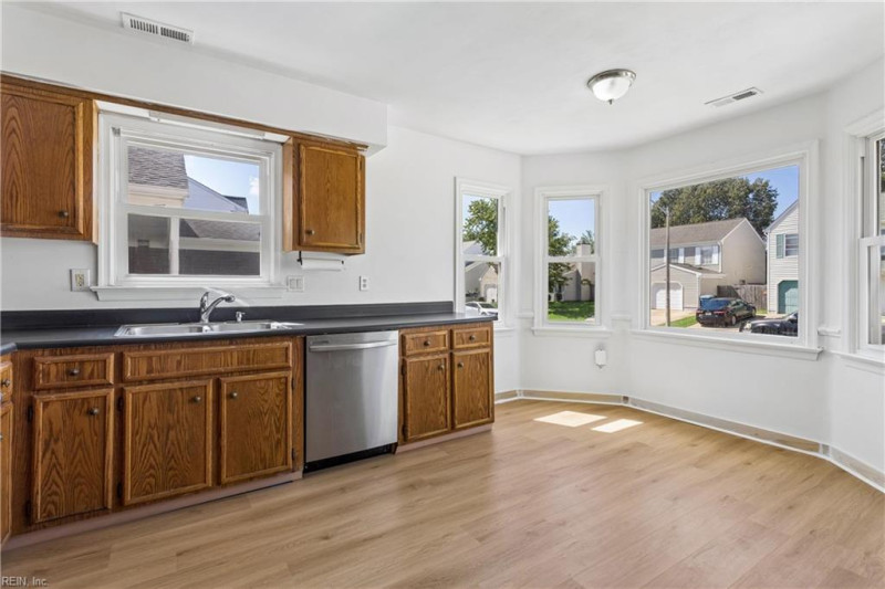 Photo 24 of 50 residential for sale in Virginia Beach virginia