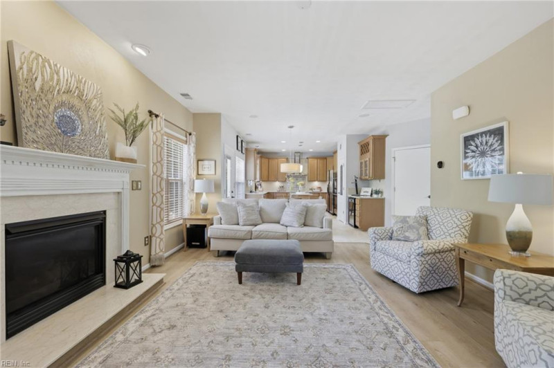Photo 10 of 47 residential for sale in Virginia Beach virginia