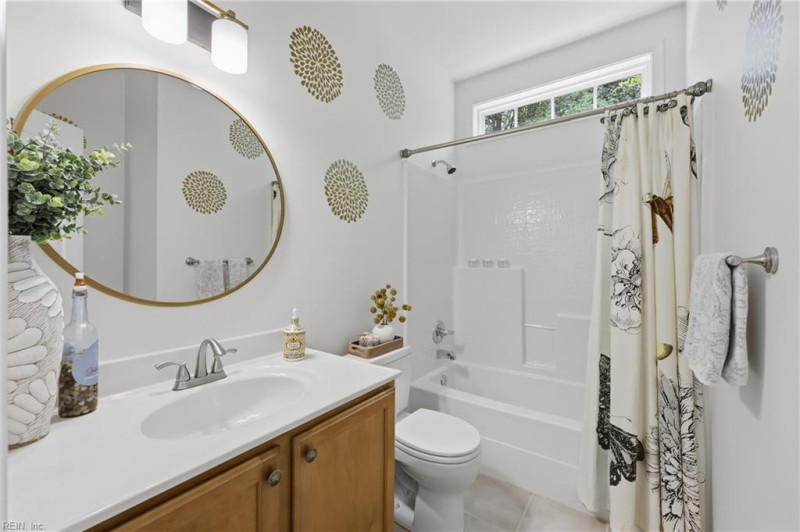 Photo 16 of 47 residential for sale in Virginia Beach virginia