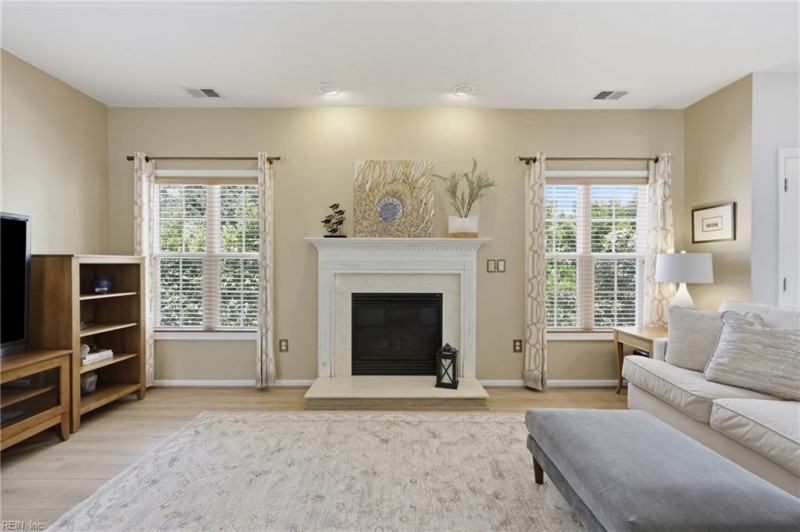 Photo 21 of 47 residential for sale in Virginia Beach virginia