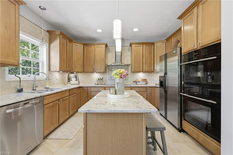 Photo 24 of 47 residential for sale in Virginia Beach virginia