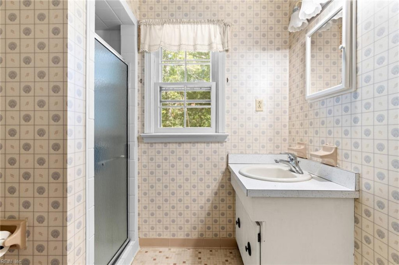 Photo 24 of 35 residential for sale in Virginia Beach virginia