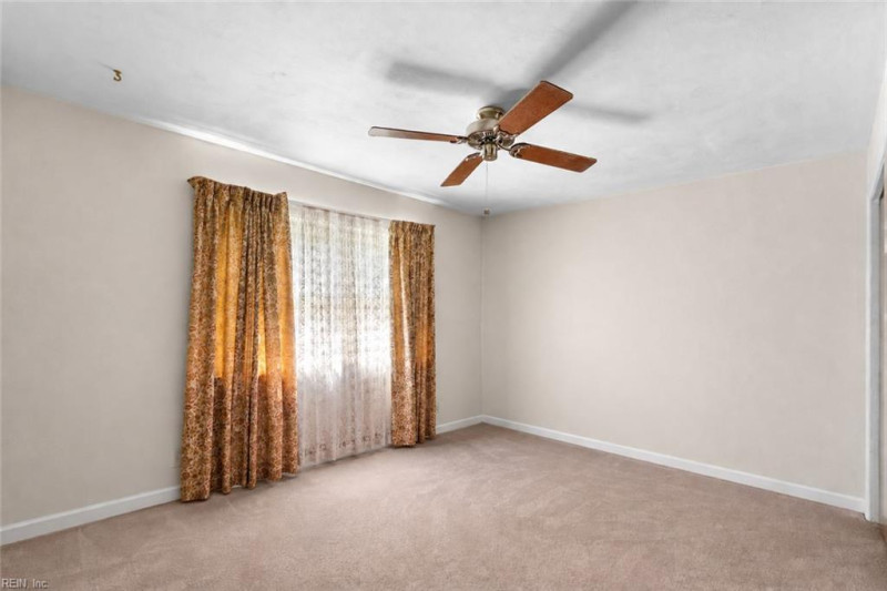 Photo 29 of 35 residential for sale in Virginia Beach virginia