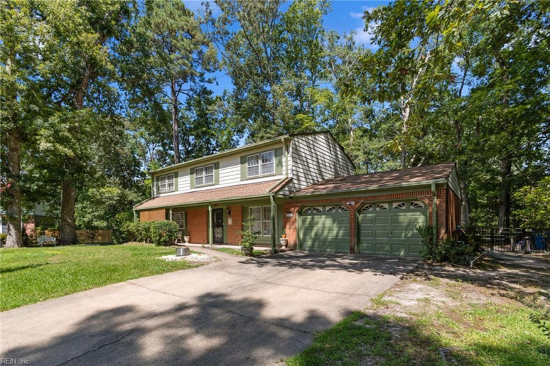 Photo 3 of 35 residential for sale in Virginia Beach virginia