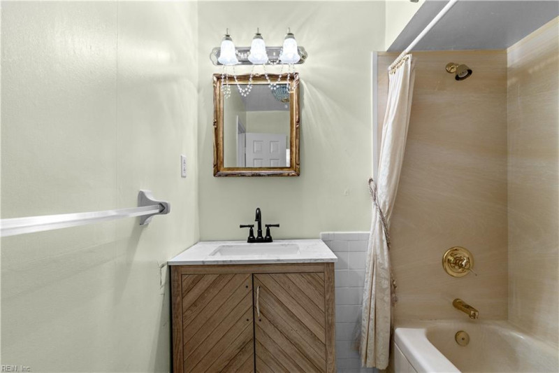 Photo 31 of 35 residential for sale in Virginia Beach virginia