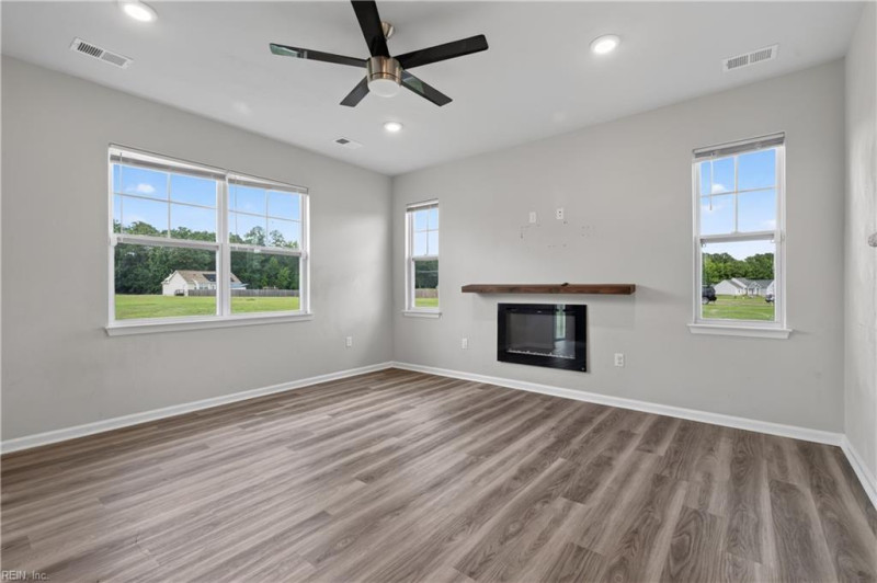 Photo 11 of 46 residential for sale in Southampton County virginia