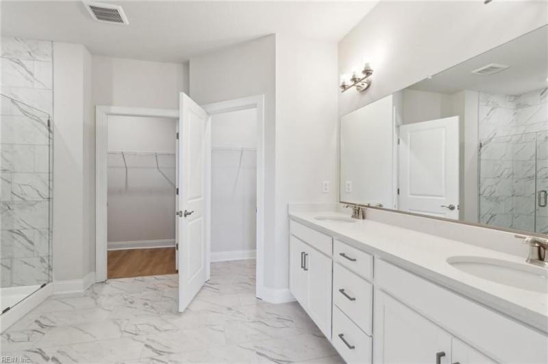 Photo 15 of 25 residential for sale in Chesapeake virginia