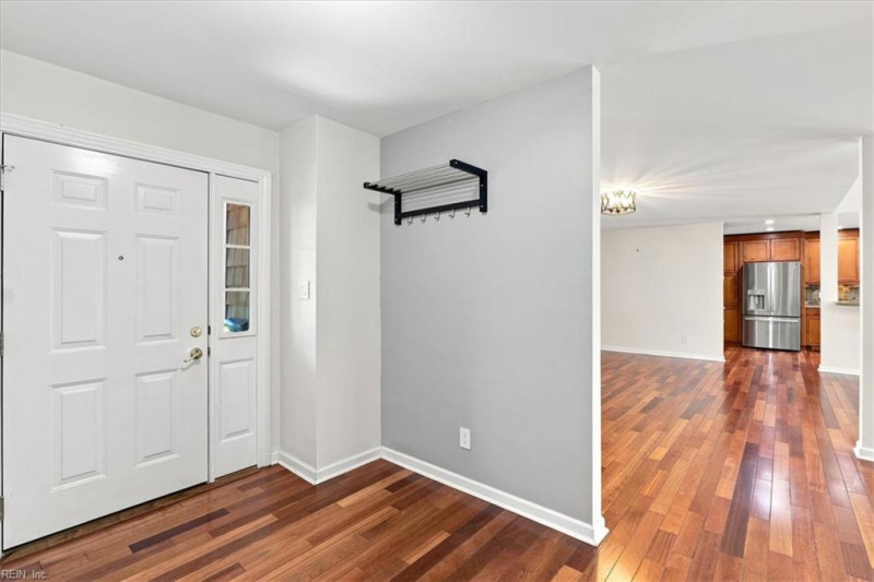Photo 15 of 49 residential for sale in Virginia Beach virginia