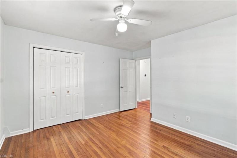 Photo 23 of 49 residential for sale in Virginia Beach virginia