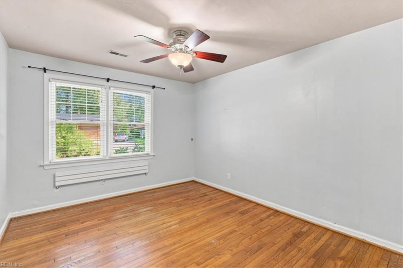 Photo 25 of 49 residential for sale in Virginia Beach virginia