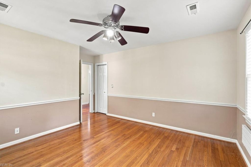 Photo 29 of 49 residential for sale in Virginia Beach virginia