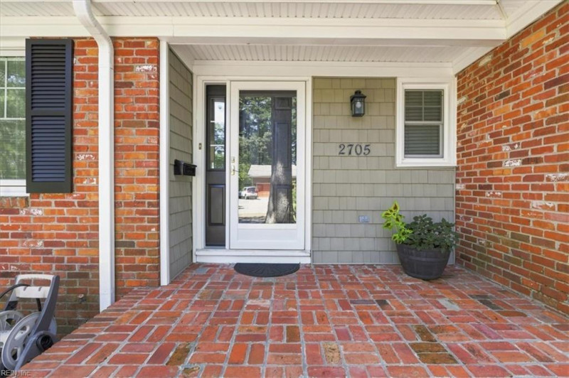 Photo 3 of 49 residential for sale in Virginia Beach virginia