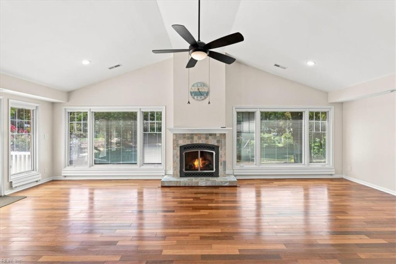 Photo 6 of 49 residential for sale in Virginia Beach virginia