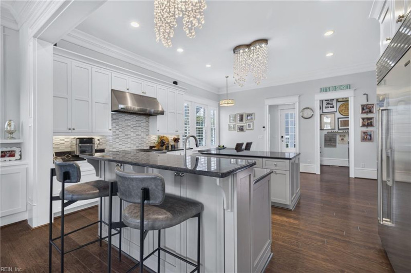 Photo 10 of 50 residential for sale in Norfolk virginia