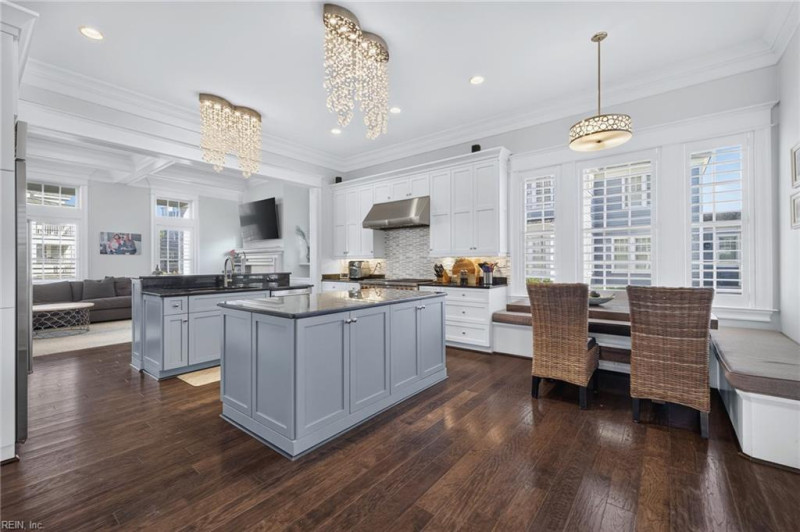 Photo 13 of 50 residential for sale in Norfolk virginia