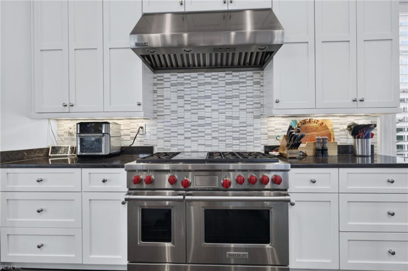 Photo 14 of 50 residential for sale in Norfolk virginia