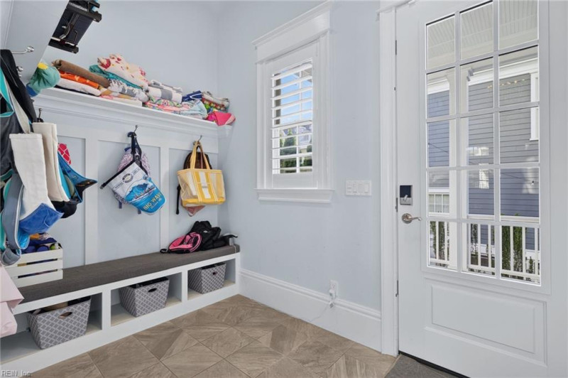 Photo 18 of 50 residential for sale in Norfolk virginia