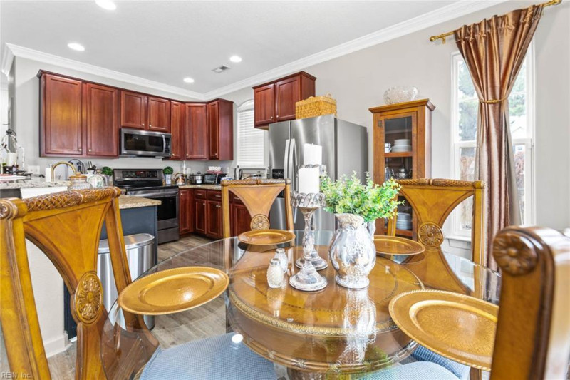 Photo 13 of 44 residential for sale in Virginia Beach virginia