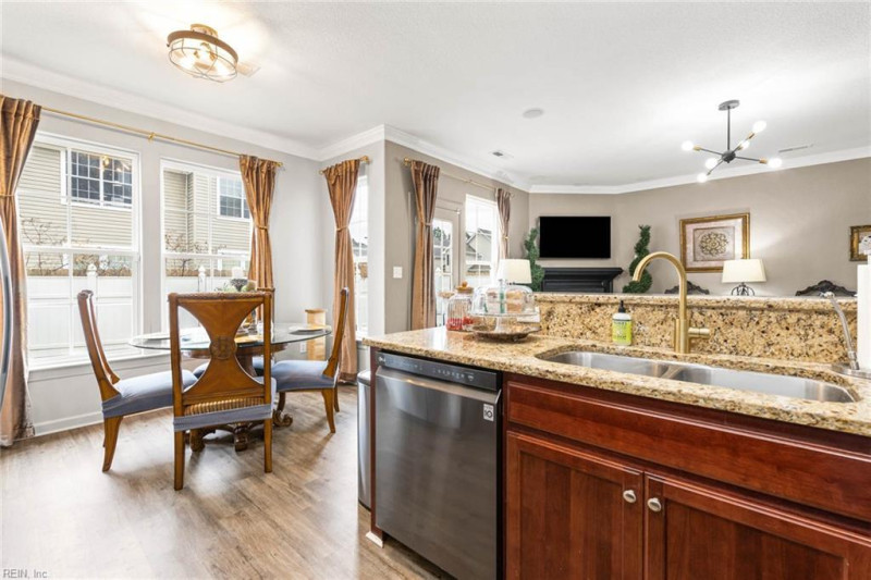 Photo 17 of 44 residential for sale in Virginia Beach virginia