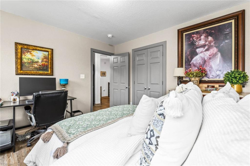 Photo 33 of 44 residential for sale in Virginia Beach virginia