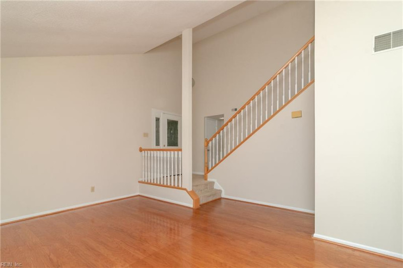 Photo 10 of 49 residential for sale in Virginia Beach virginia