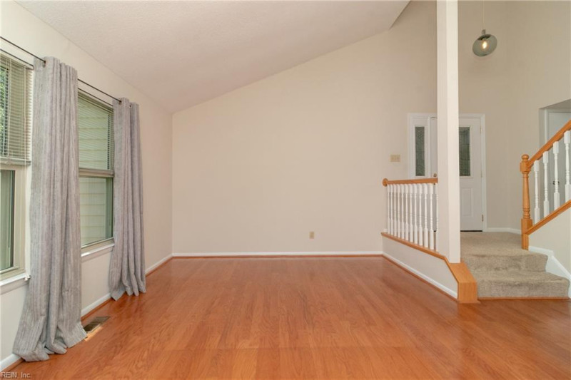 Photo 11 of 49 residential for sale in Virginia Beach virginia