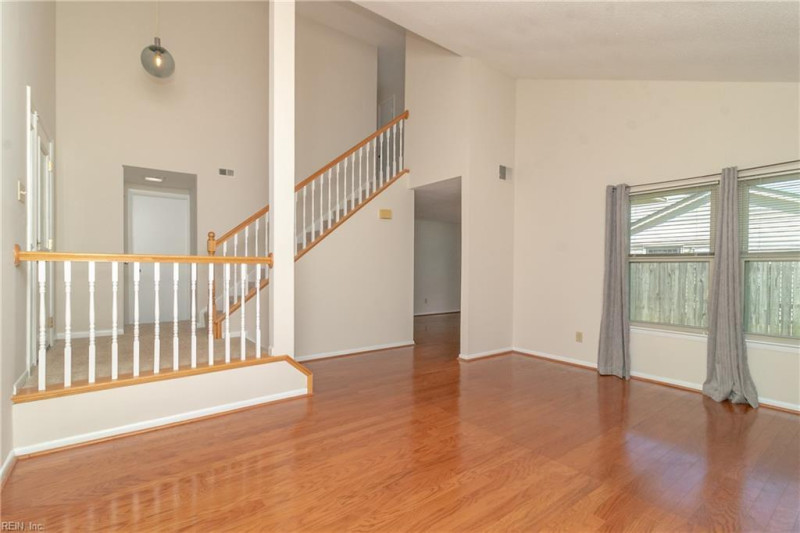 Photo 14 of 49 residential for sale in Virginia Beach virginia