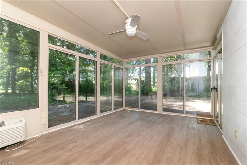 Photo 7 of 49 residential for sale in Virginia Beach virginia