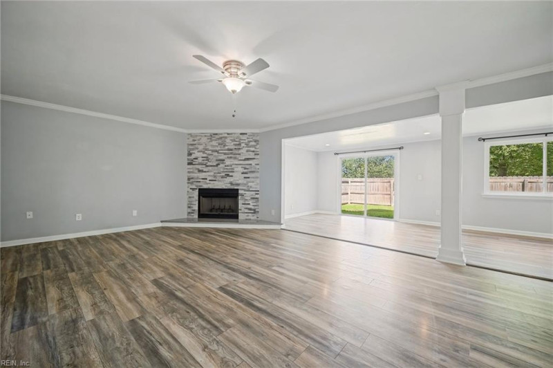 Photo 14 of 43 residential for sale in Virginia Beach virginia