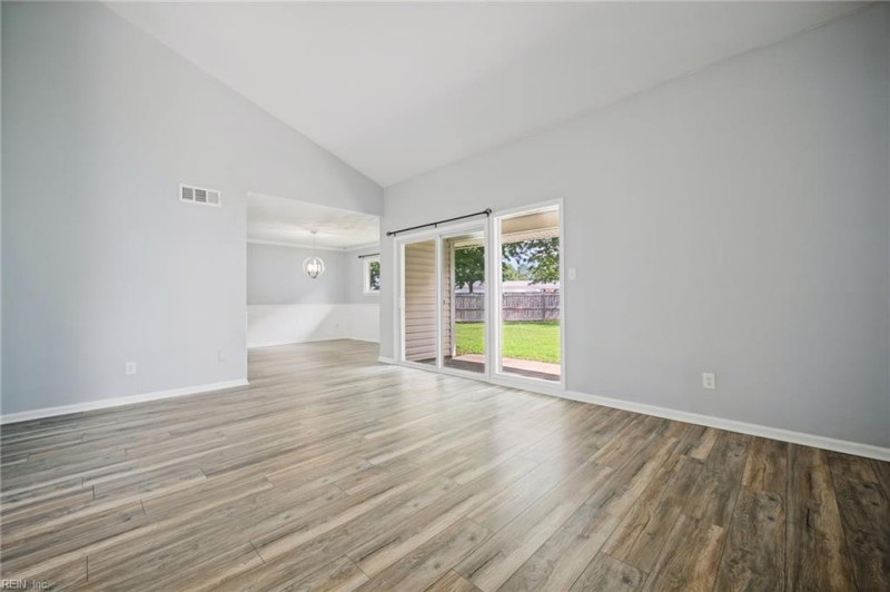 Photo 3 of 43 residential for sale in Virginia Beach virginia
