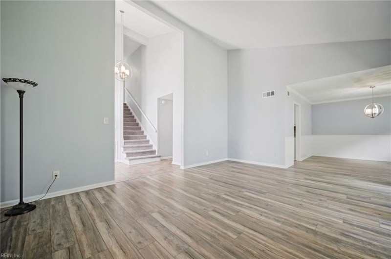 Photo 4 of 43 residential for sale in Virginia Beach virginia