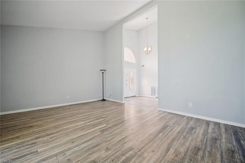 Photo 5 of 43 residential for sale in Virginia Beach virginia