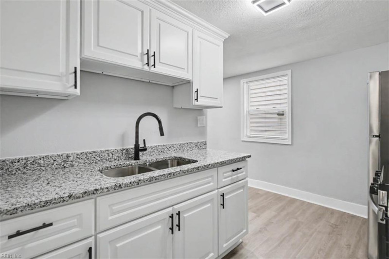 Photo 12 of 36 residential for sale in Norfolk virginia