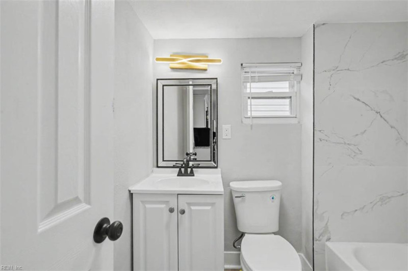 Photo 16 of 36 residential for sale in Norfolk virginia