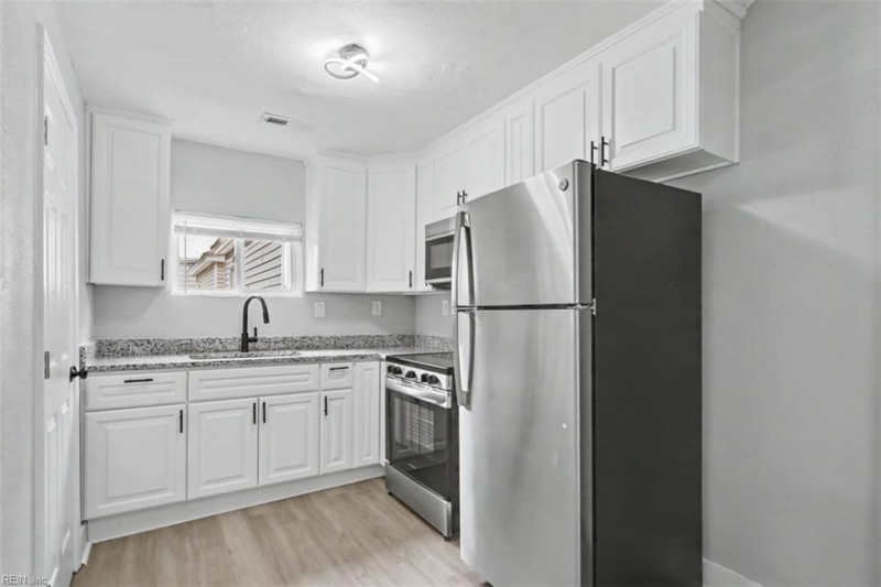 Photo 27 of 36 residential for sale in Norfolk virginia