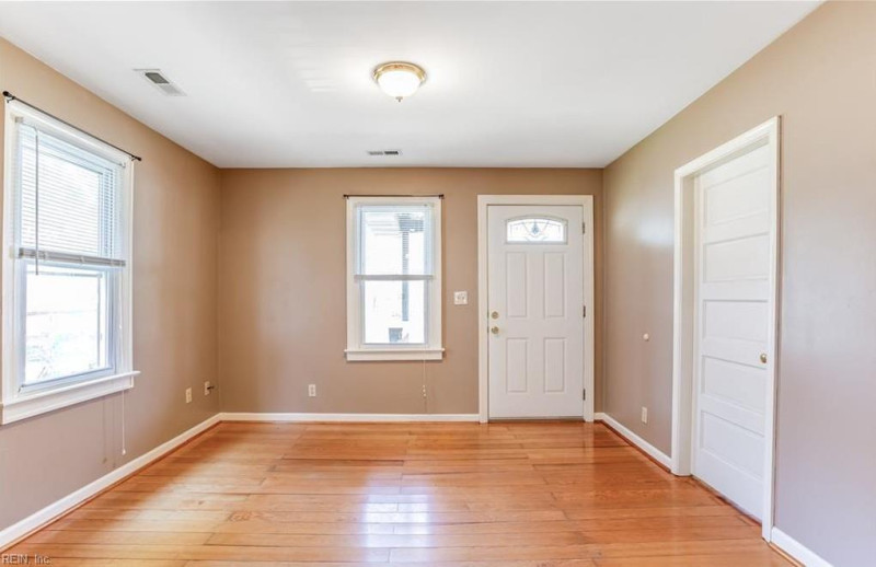 Photo 4 of 4 residential for sale in Chesapeake virginia Photo 4 of 4 residential for sale in Chesapeake virginia