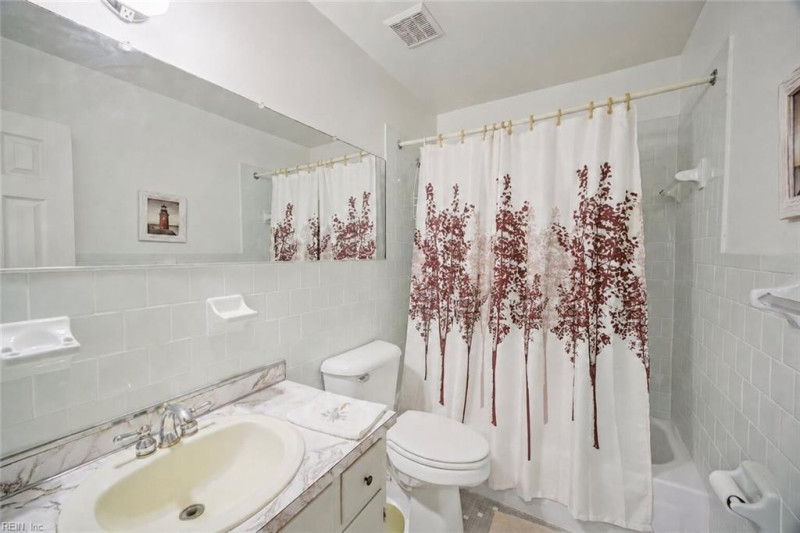 Photo 23 of 33 residential for sale in Hampton virginia Photo 23 of 33 residential for sale in Hampton virginia