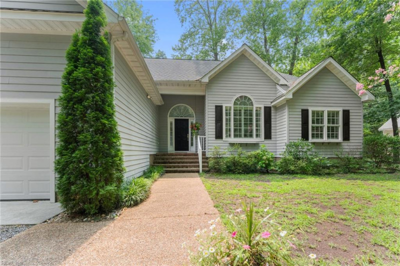 Photo 10 of 50 residential for sale in Middlesex County virginia