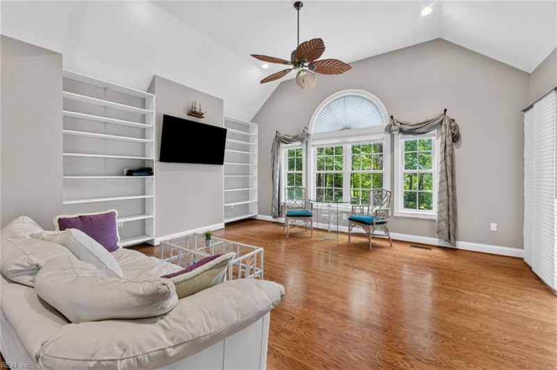 Photo 15 of 50 residential for sale in Middlesex County virginia